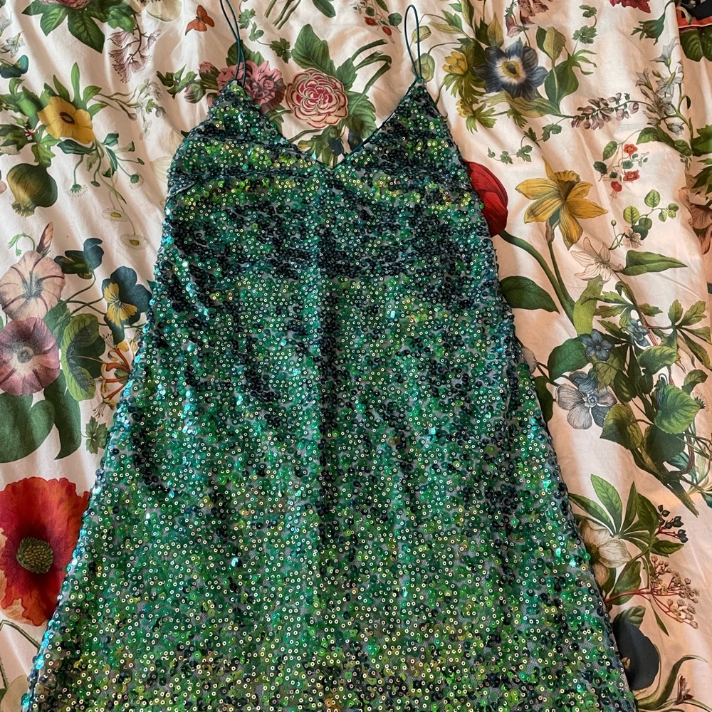 i’m selling because I wore it once and haven’t touched it since.